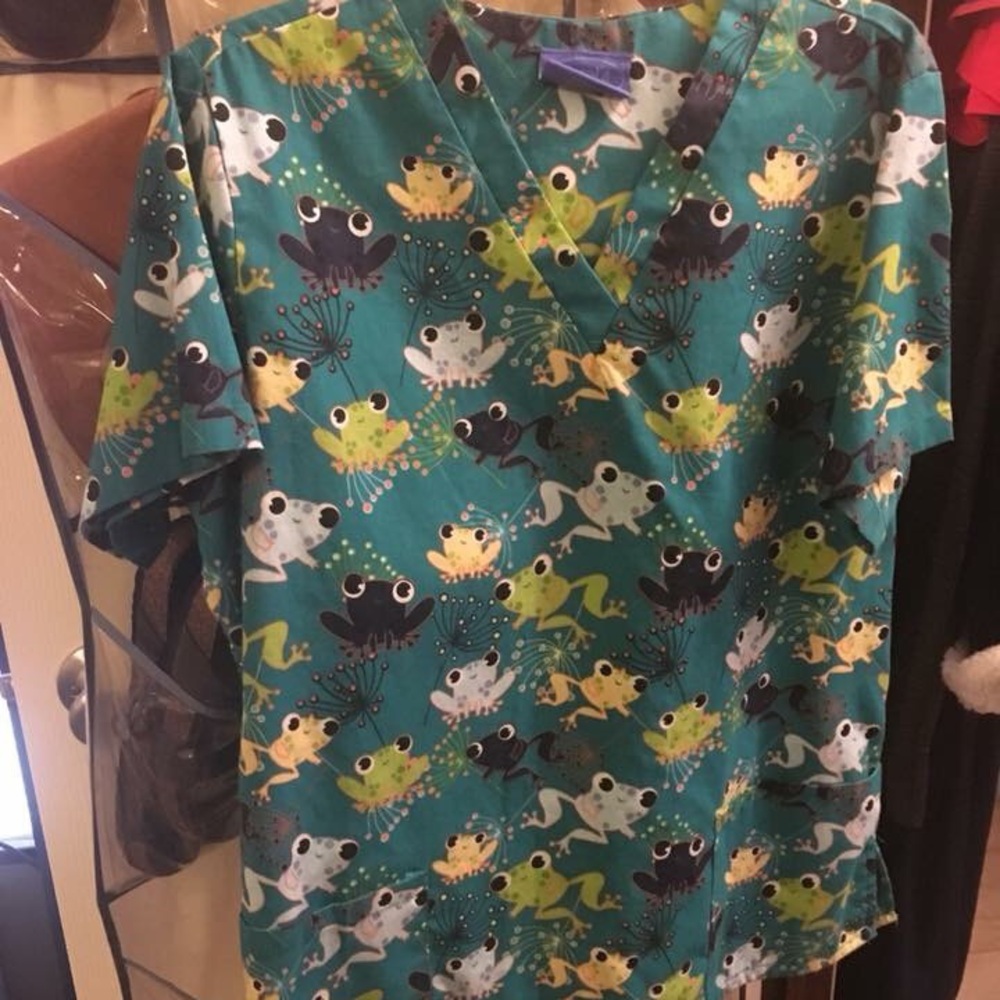 Frog scrub top